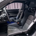 Porsche 911 Carrera 4 GTS 