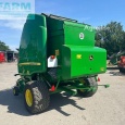 John Deere 864
