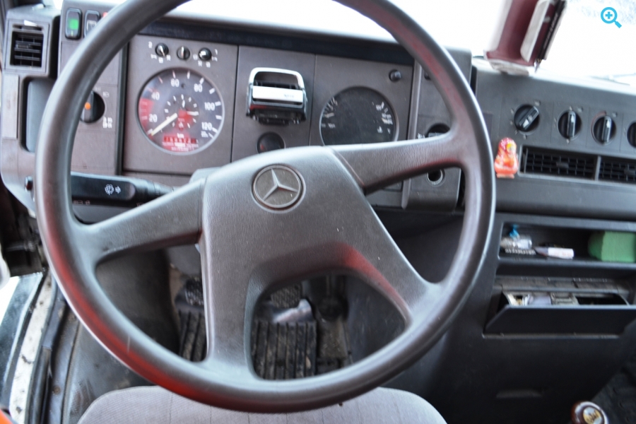 Mercedes 811D