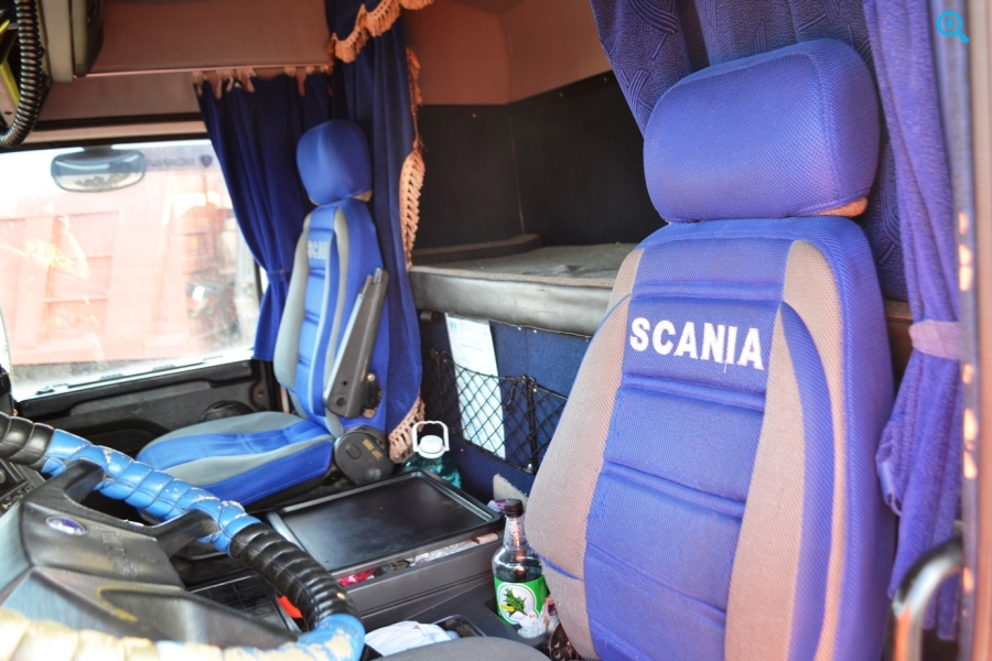 Scania R143