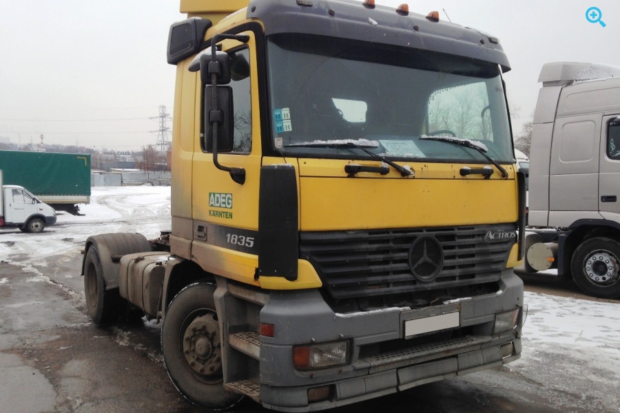 Мercedes Actros 1835