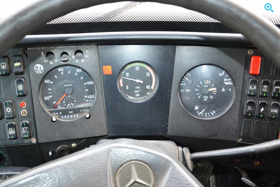Mercedes-Benz 0303