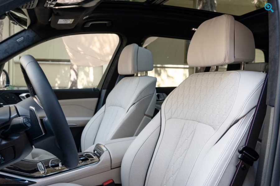 BMW X7 M60