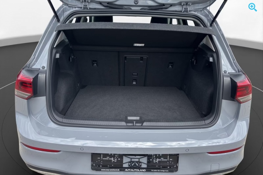 Volkswagen Golf VIII 1.5 eTSI DSG ACTIVE