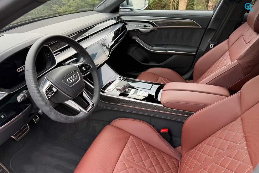 Audi S8
