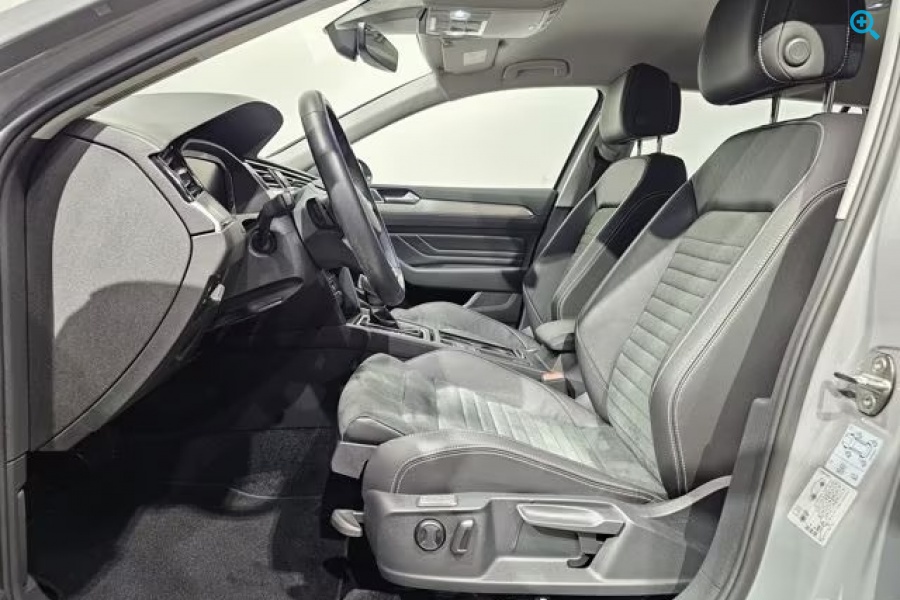 Volkswagen Passat 4Motion Sport Led Navi Leder 