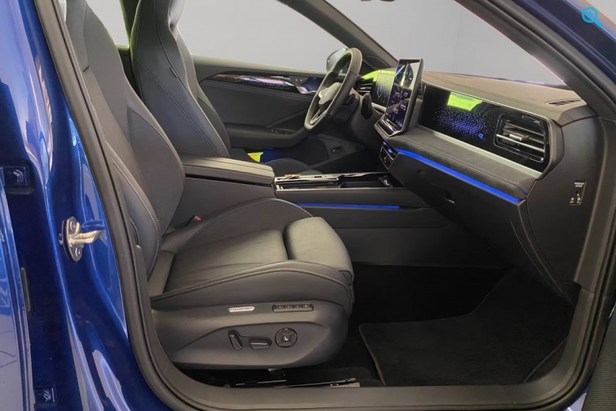 Volkswagen Passat R-Line 2.0 TDI 4Motion