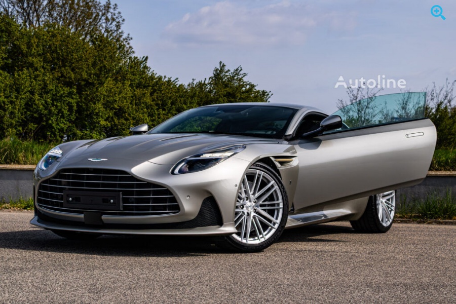 Aston Martin DB12