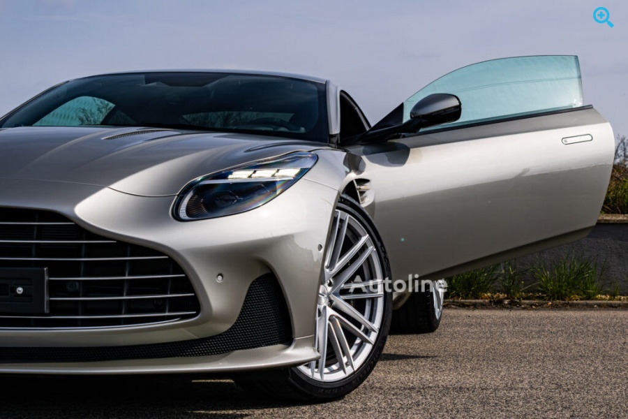 Aston Martin DB12