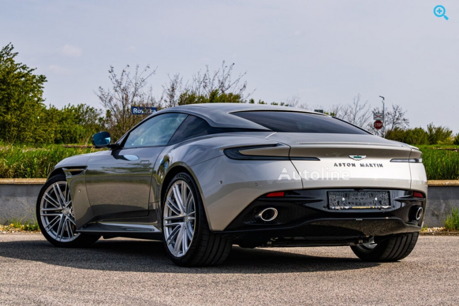 Aston Martin DB12