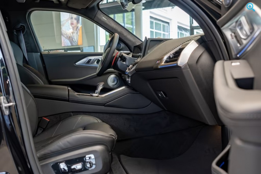 BMW XM 50e Hybrid