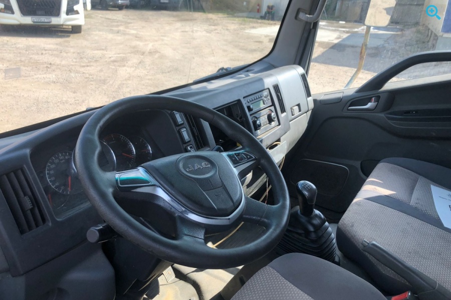 Тентованный JAC N56