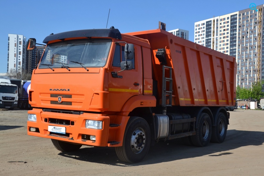 Самосвал Камаз 6520-53