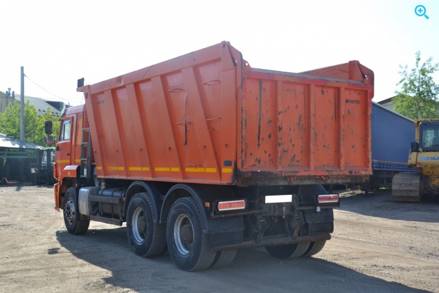Самосвал Камаз 6520-53