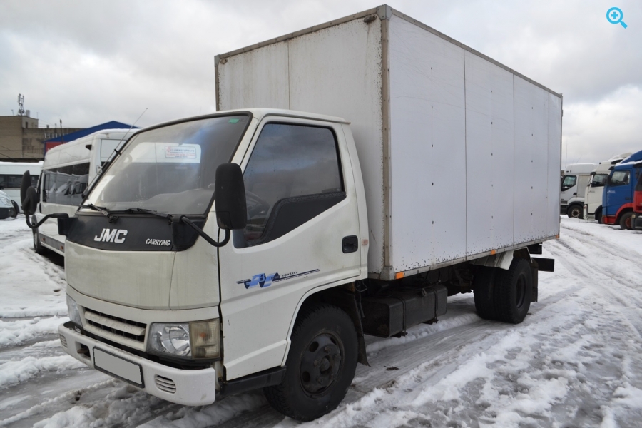 Купить грузовик в москве и московской области