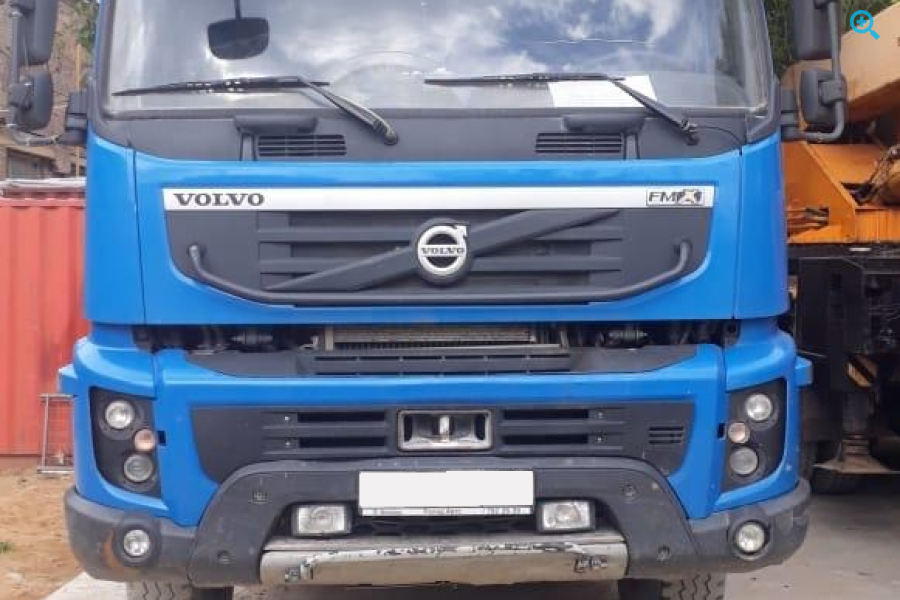 Самосвал Volvo FM-Truck 6x6