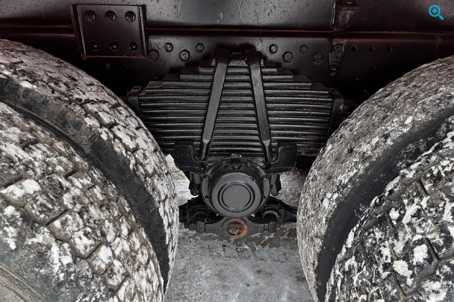 Самосвал Камаз 6520-63