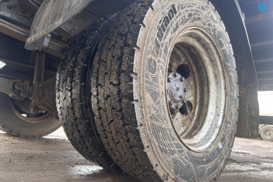 тентованный Mitsubishi FUSO CANTER