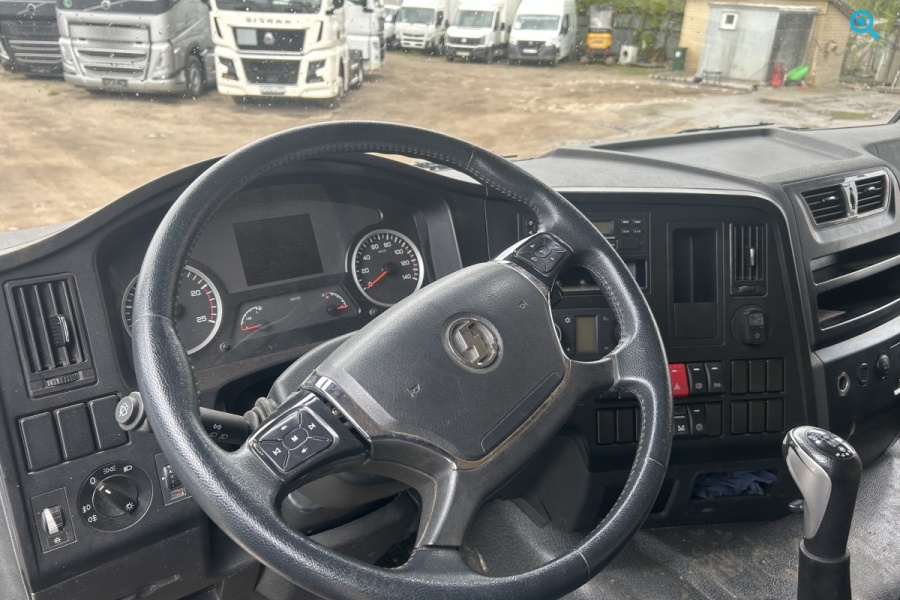 Самосвал SHACMAN SX33186T366 (X3000)