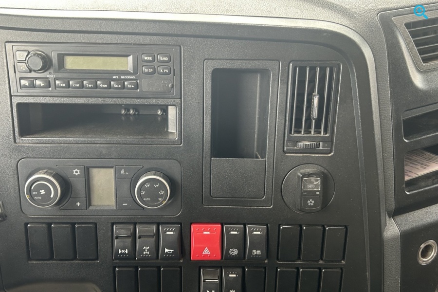 Самосвал SHACMAN SX33186T366 (X3000)