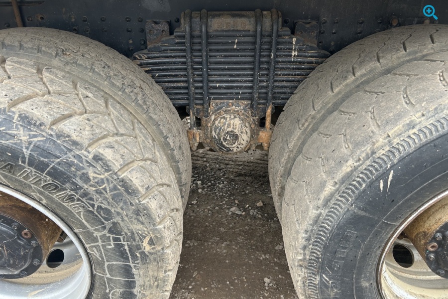 Самосвал SHACMAN SX33186T366 (X3000)