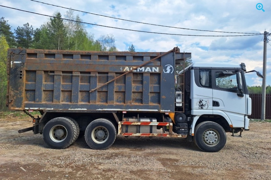 SHACMAN X3000 6X4