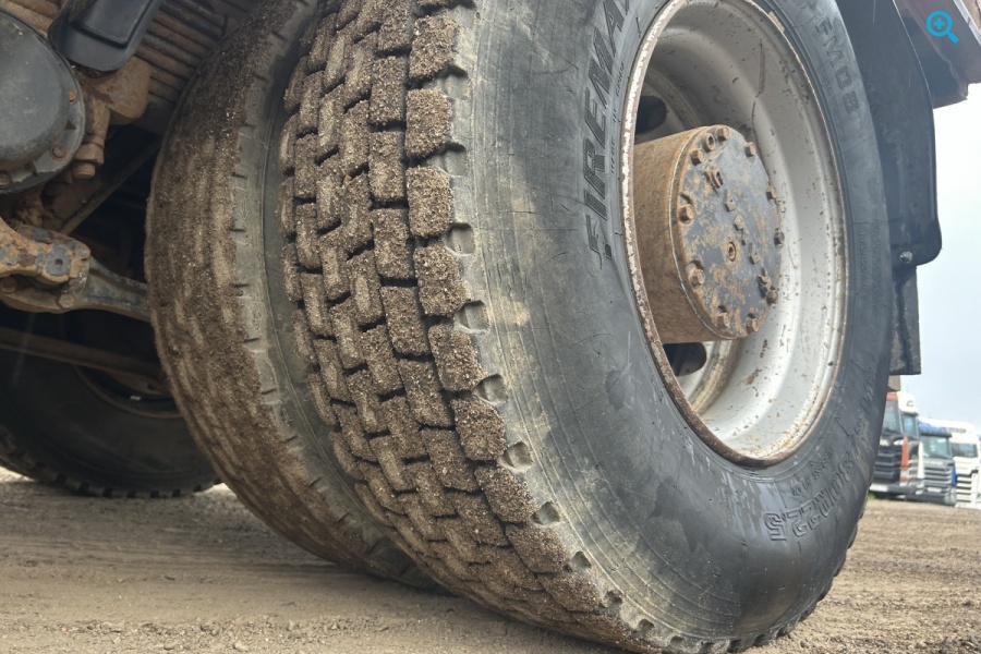 Самосвал КАМАЗ 6520 - 43, год выпуска 2017