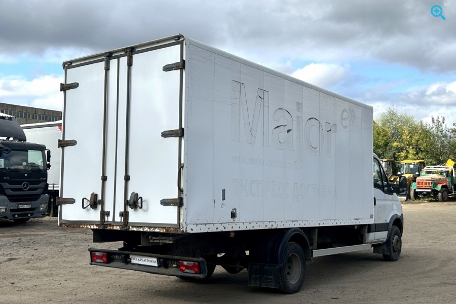 Промтоварный фургон 38440А/IVECO DAILY