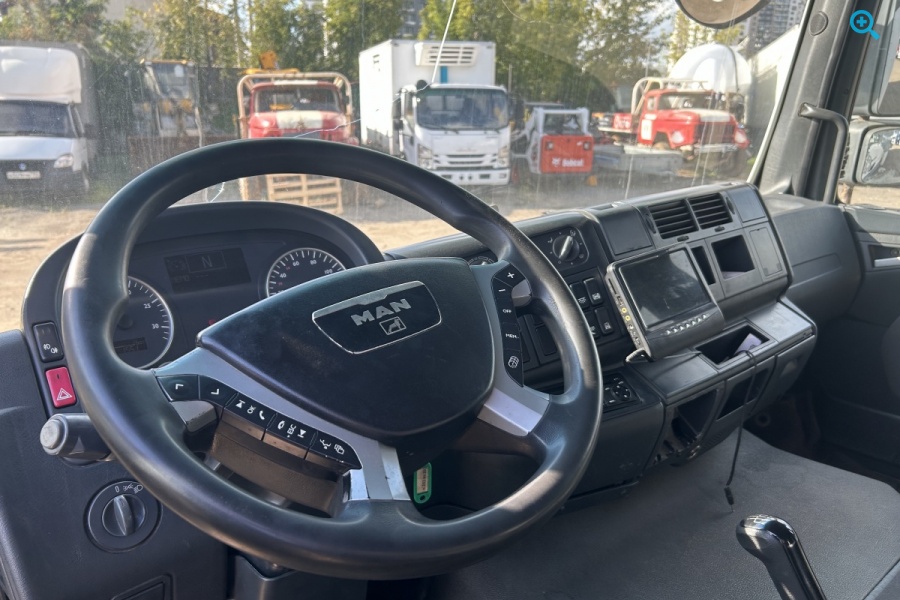 фургон 6518М7 (MAN). Год выпуска: 2008