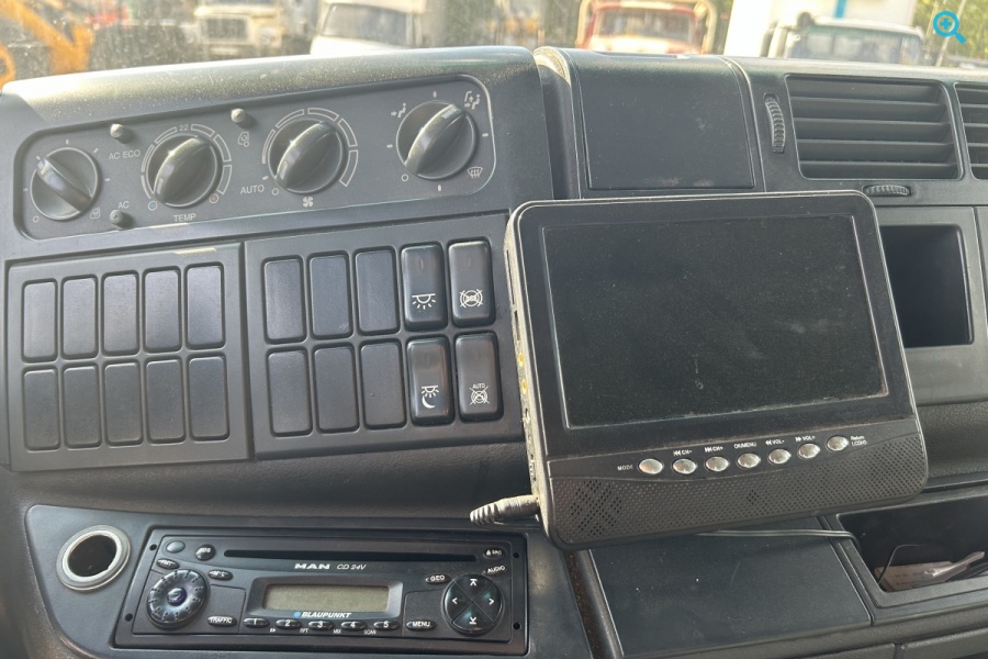 фургон 6518М7 (MAN). Год выпуска: 2008