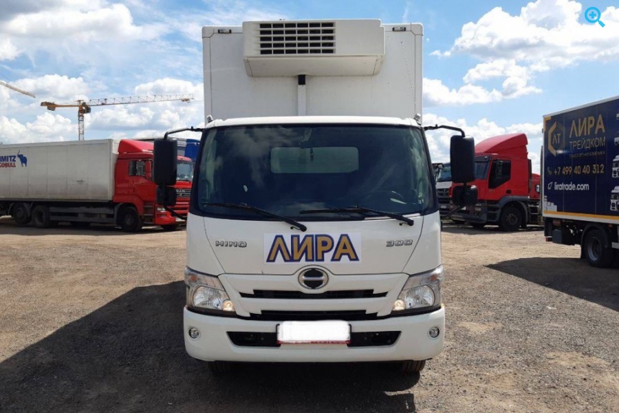 Грузовик рефрижератор HINO 300