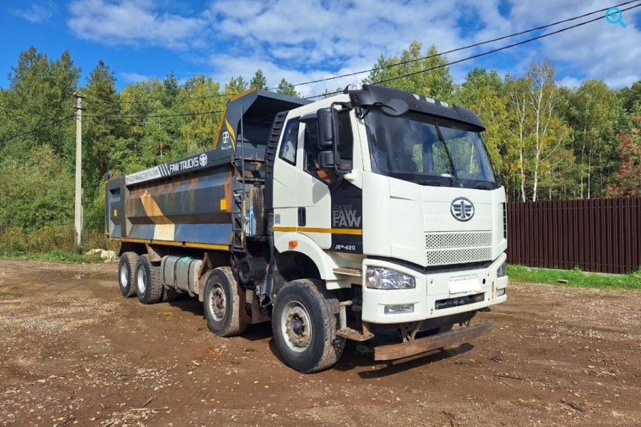 FAW J6