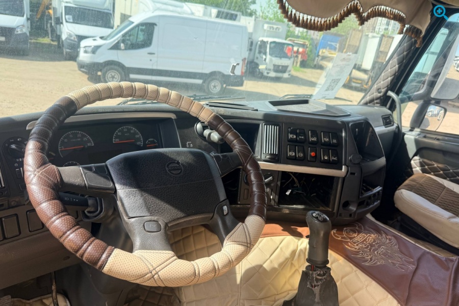 VOLVO FM 6X2