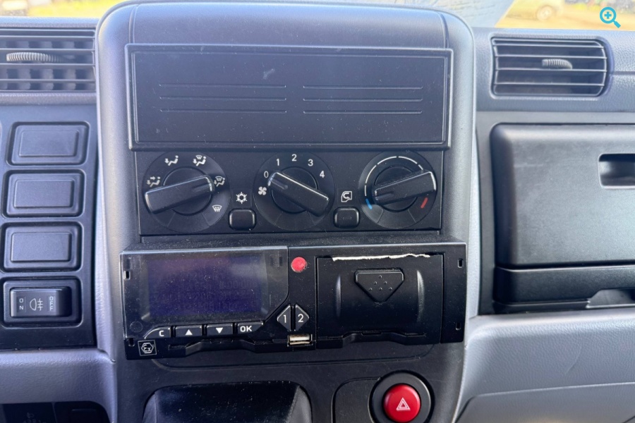 FUSO CANTER FE85DJ