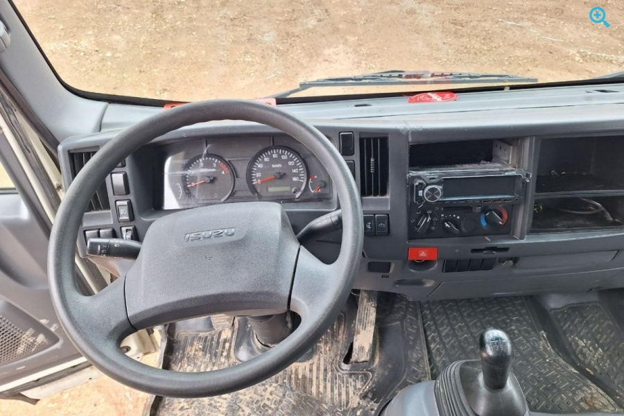 ISUZU NPR75  SMA446