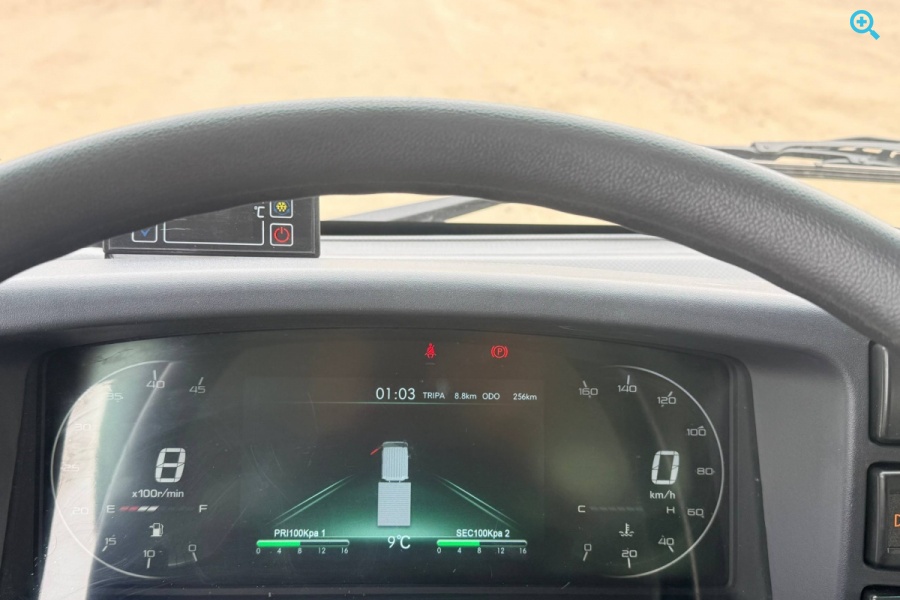  ISUZU ELF (N-series)