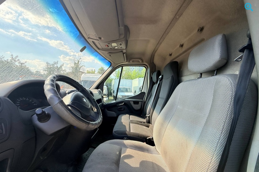 Renault Master.