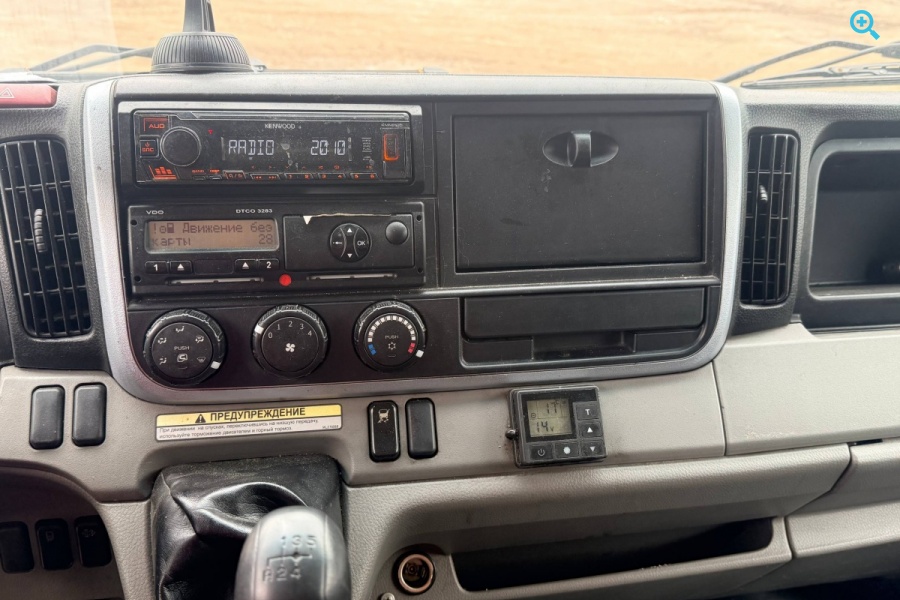 Митсубиси FUSO CANTER