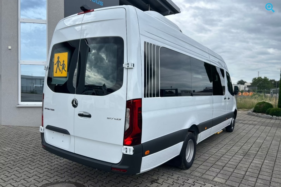Mercedes-Benz Sprinter 517