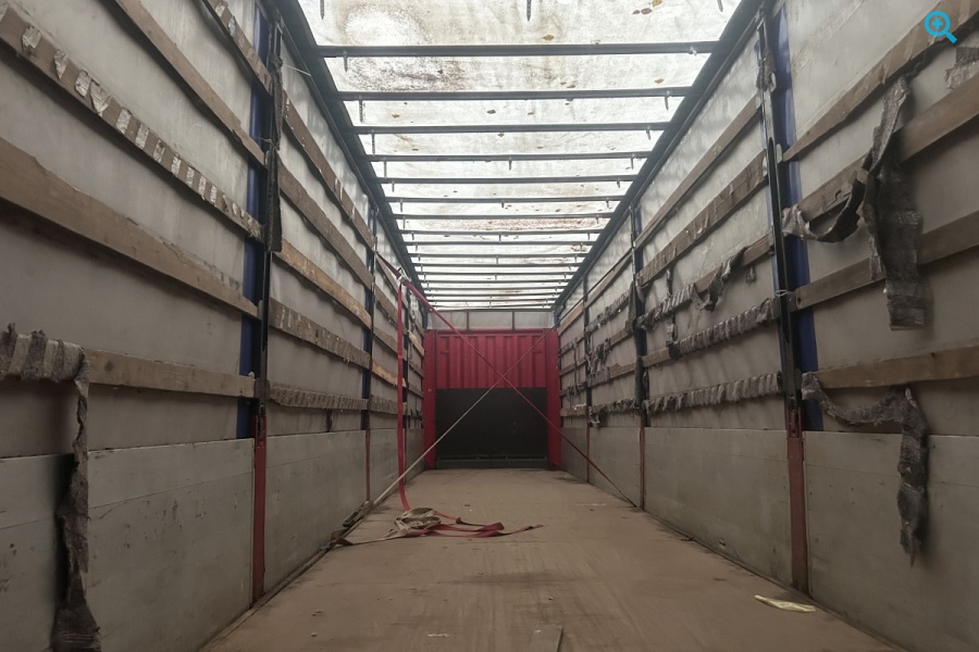 борт-тентованный KRONE SD.