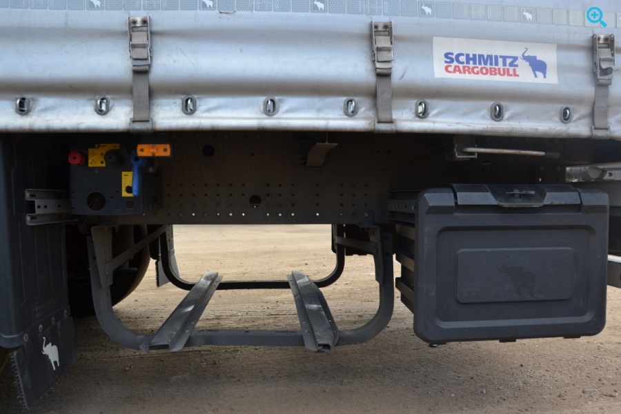 Пoлупpицеп шторный SCНMIТZ Саrgоbull SCВ*S3T