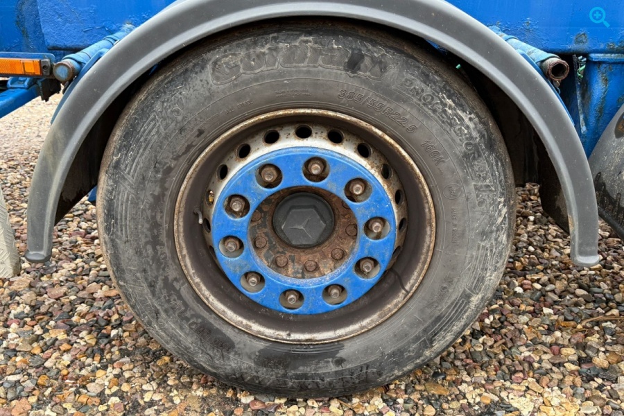 контейнеровоз M&V EURO 902