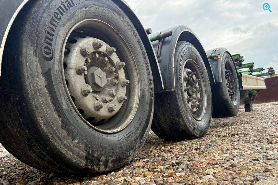 контейнеровоз RENDERS EURO 902