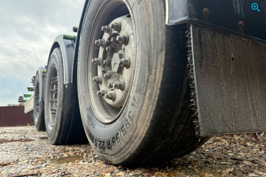 контейнеровоз RENDERS EURO 902