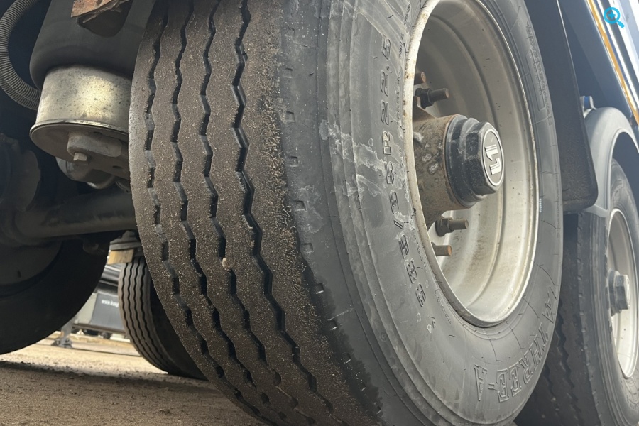 Тяжеловоз ЧМЗАП 99064H-04