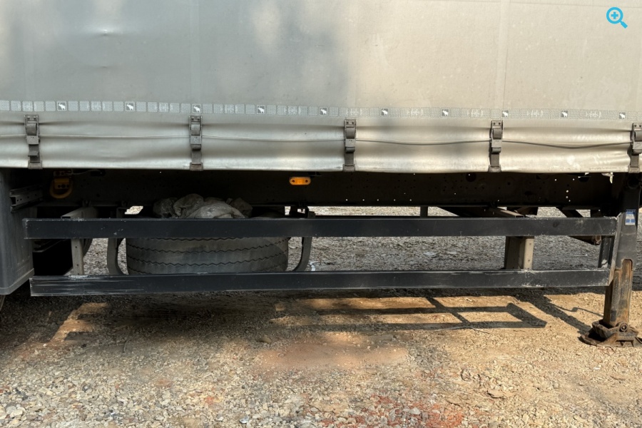 SCHMITZ CARGOBULL SCB*S3T