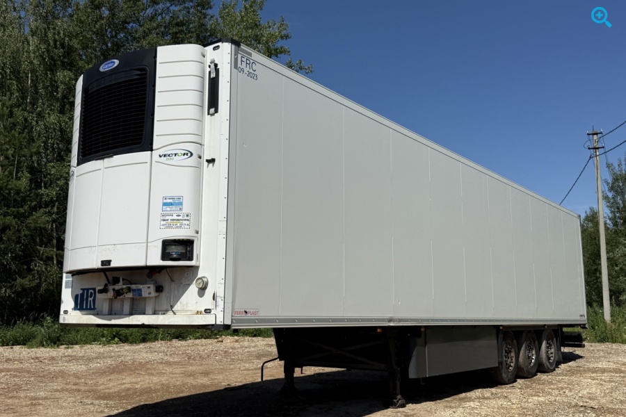 Schmitz Cargobull SKO24