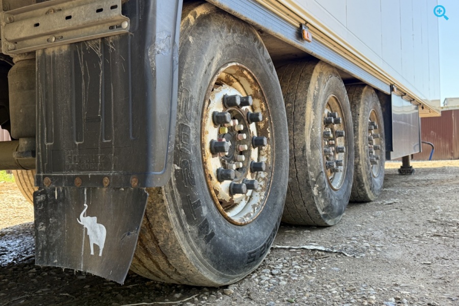 Schmitz Cargobull SKO24