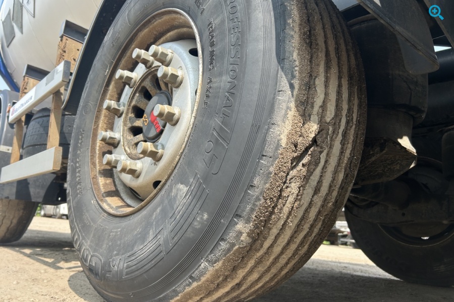 Полуприцеп контейнеровоз GUT TRAILER CSA-544A