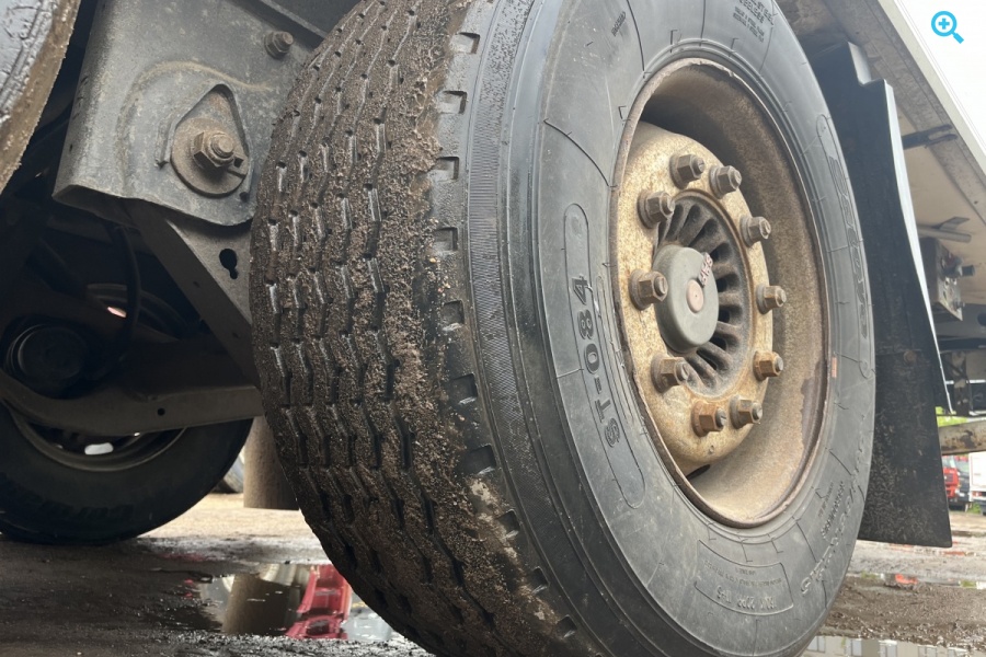 Полуприцеп Рефрижератор KRONE SDR27